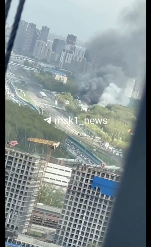  莫斯科市中心遇襲大火。 圖：翻攝自Ｘ 