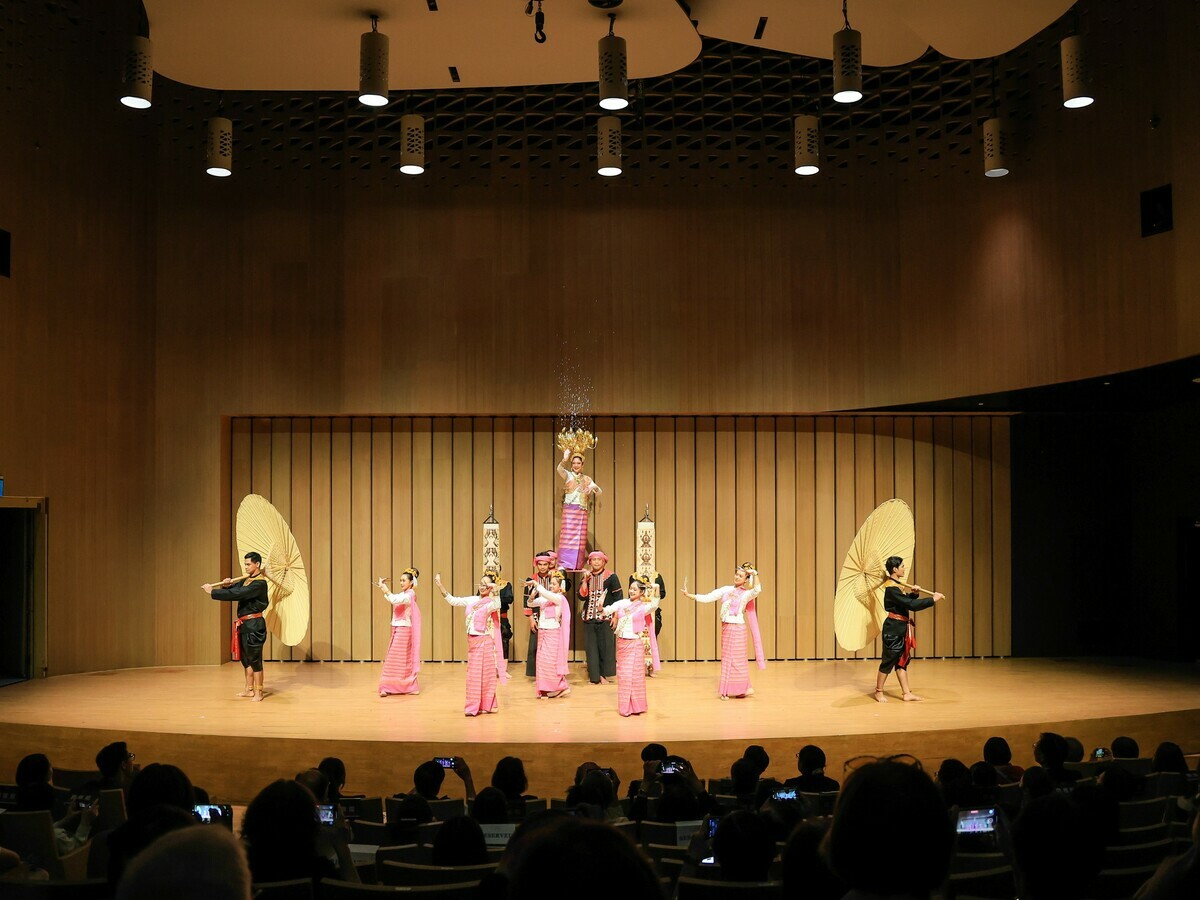 「2025高雄泰國文化節」邀請薩班恩舞團帶來泰國傳統舞蹈。   圖：高雄市行國處/提供