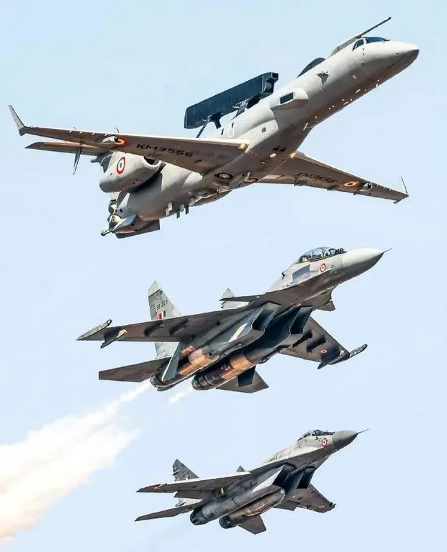  印度空軍持續進行演練。 圖：翻攝自 騰訊新聞 軍武大V 