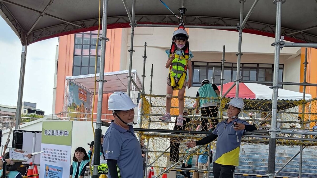 活動設計共有15項互動關卡供小朋友闖關體驗。   圖：屏東縣政府/提供