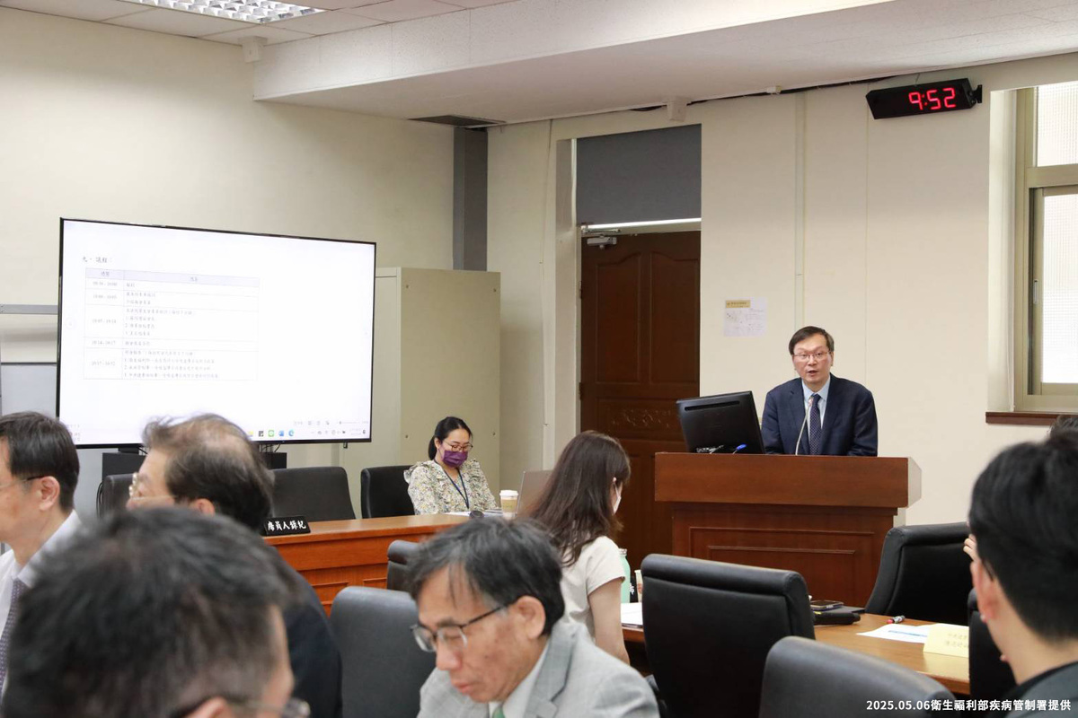 莊人祥署長5月6日出席厚生會公聽會，交流意見以作為後續防疫政策修訂參考。   圖：疾管署／提供