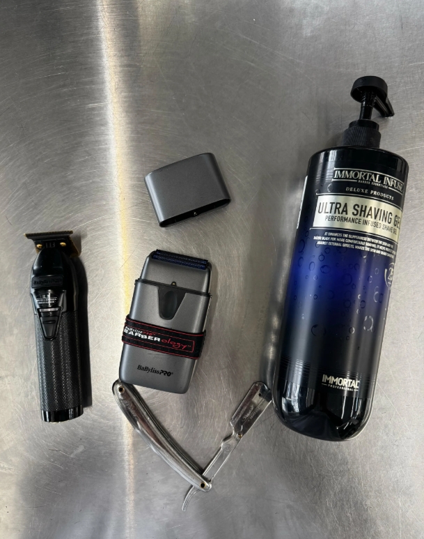 陳柏惟曬出理髮器。   圖：翻攝自陳柏惟 Thread