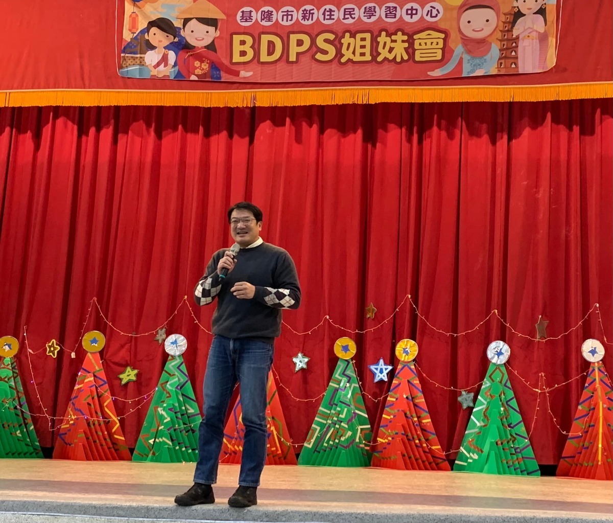 基隆地院6日裁定基隆市前民政處長張淵翔羈押禁見。   圖：翻攝自張淵翔臉書（資料照）