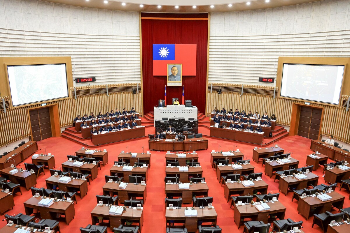 高雄市議員進行第二天市政總質詢。   圖：高雄市政府/提供