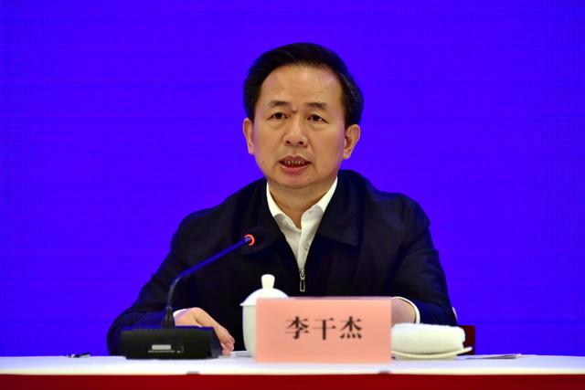  陳吉寧在環保部任內，與同樣出身清華的李干傑搭檔共事。圖為李幹傑。 圖：翻攝自 騰訊新聞 