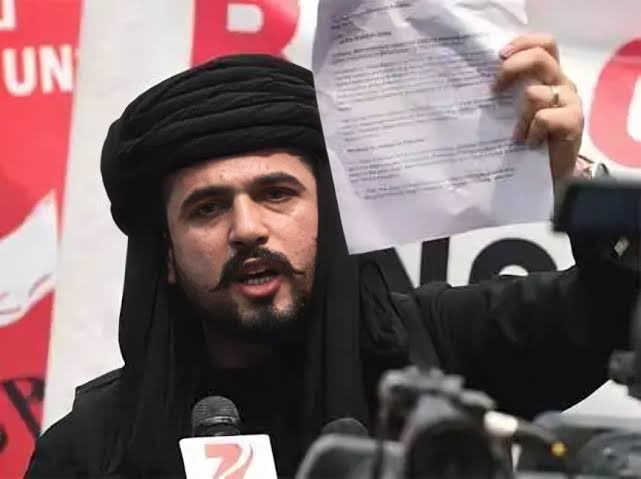 米爾·亞爾·俾路支表示，這項獨立宣言是俾路支人民長期抗爭與不滿的體現。 圖:翻攝自X帳號@Nipun_alambayan