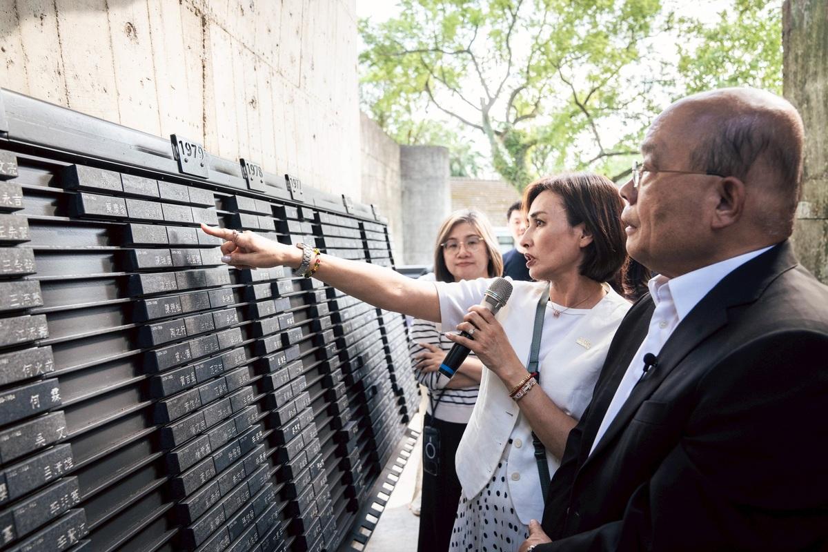 蘇貞昌希望大家能繼續捍衛民主，讓悲劇不再重演   圖：蘇巧慧辦公室提供