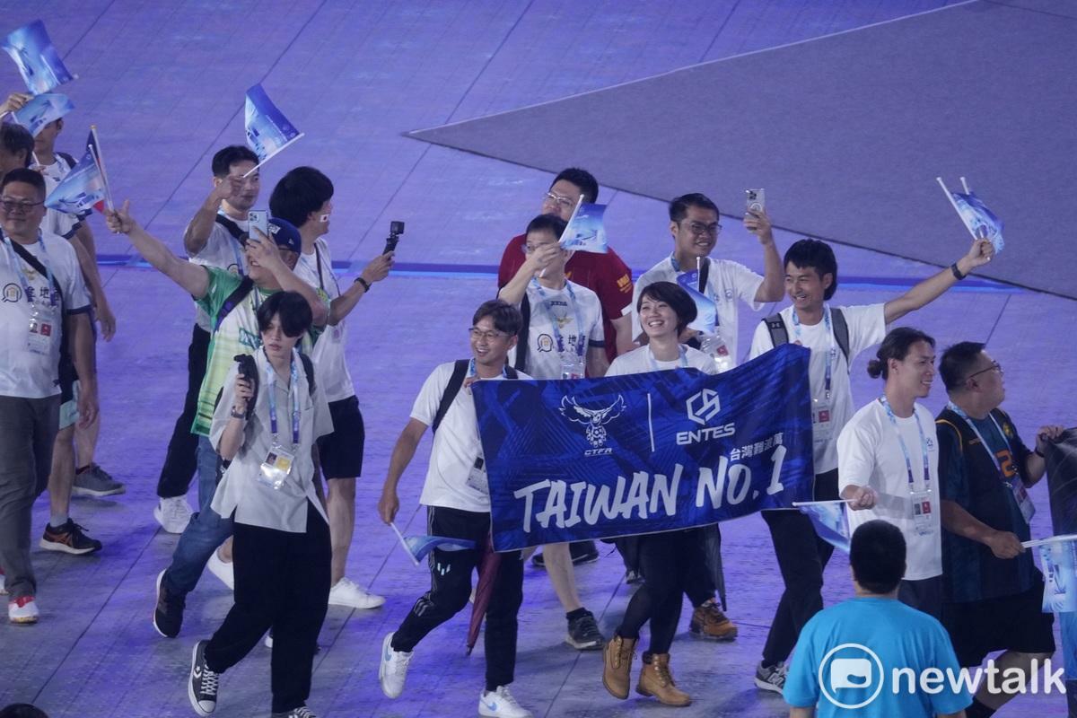 2025世壯運開幕典禮，選手進場。   圖：張良一 / 攝