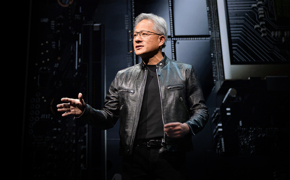 稱美低估中國AI實力! 黃仁勳盼中美關係改善 重返中國市場仍具挑戰