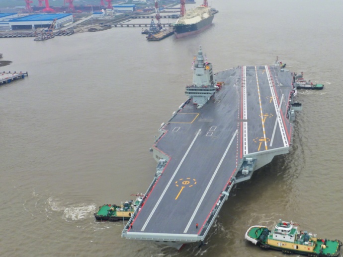  中國海軍第3艘航空母艦「福建艦」。號稱是首艘俱備電磁彈射能力的航母。 圖：翻攝新華網 