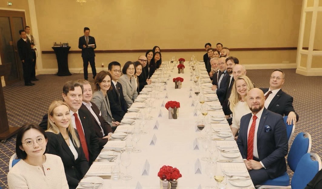 蔡英文前總統出席立陶宛國會跨黨派議員歡迎晚宴。 圖:外交部提供
