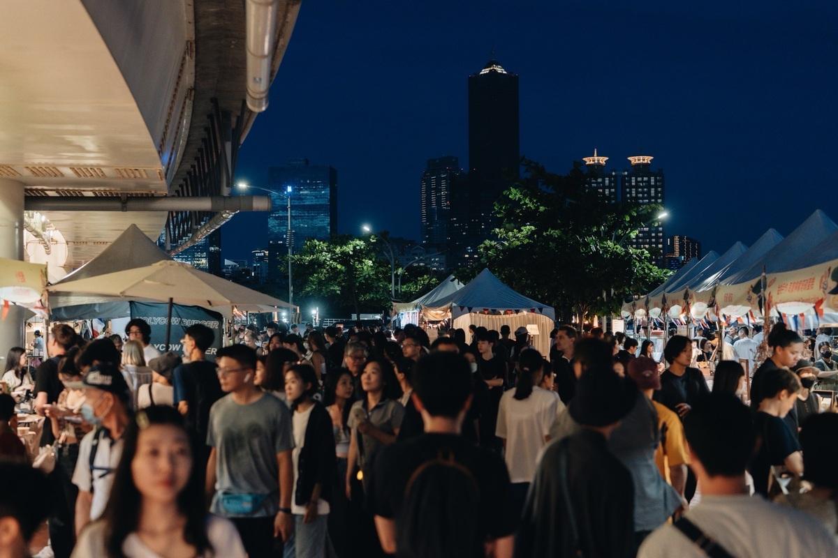 2025法國生活節首日即湧進萬人參與。   圖：高雄市行國處/提供