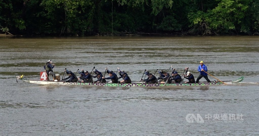 華府龍舟賽波多馬克河登場  美副助卿現身助陣
