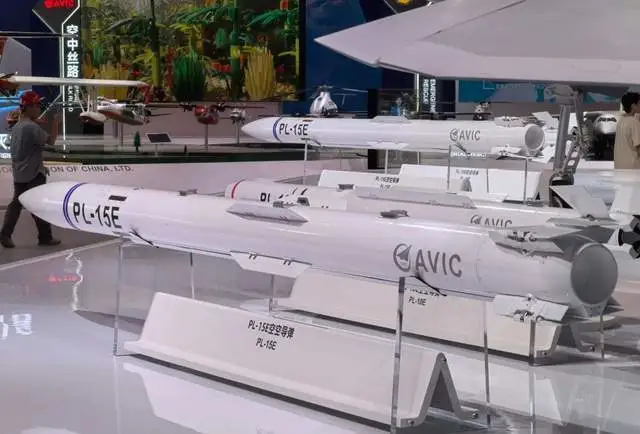 中國「霹靂 15E（PL-15E）」空對空導彈。 圖：擷取自《騰訊網》 