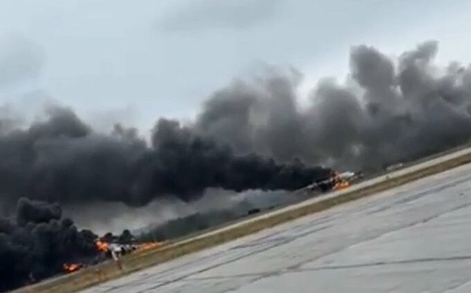 (影) 無人機如雨落下 俄戰機接連爆炸! 「蜘蛛網行動」重創 俄恐核武報復