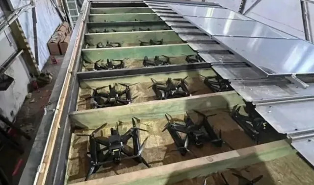  FPV 自殺無人機。 圖：翻攝自 騰訊新聞 