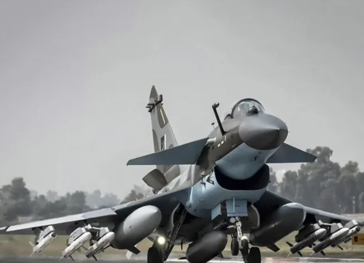  中製「殲-10CE」戰機。 圖：擷取自《騰訊網》 