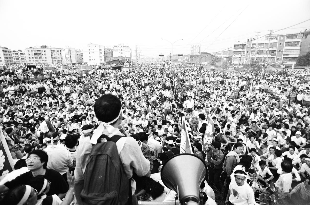  1989.10.10土城事件。 圖：邱萬興提供 