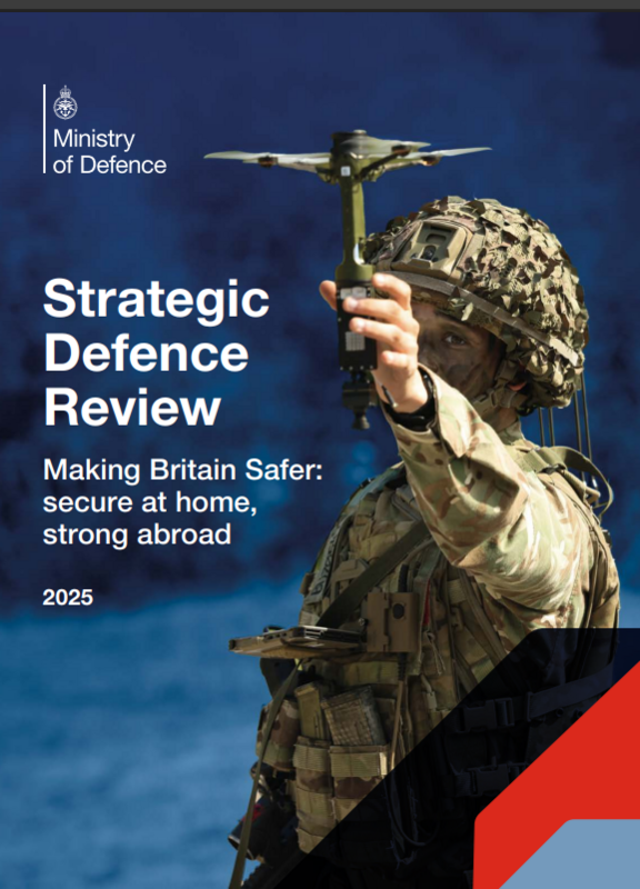  英國政府本周通過的《2025戰略防禦評估報告》側重無人機作戰 圖：翻攝自英國國防部官網 