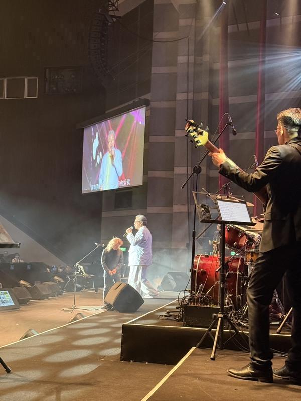 印太戰略智庫執行長矢板明夫為了紀念六四36週年，以及捍衛自由與台灣主體性，4日晚間在台北國際會議中心舉辦「挺自由愛台灣」公益音樂會。藝人楊烈也有出席表演。   圖：史書華提供