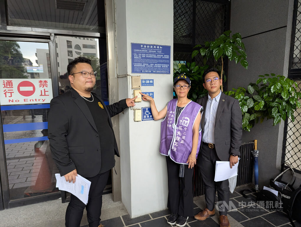 台中罷免藍委志工遭男子作勢攻擊驅趕 民團提告