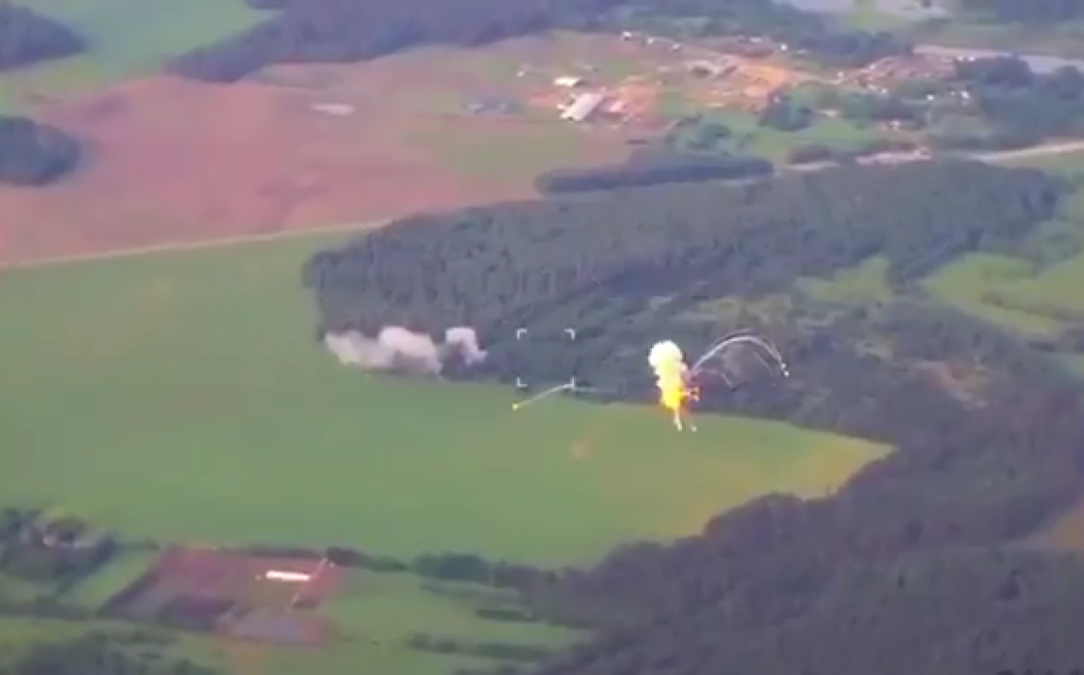 (影) 俄空降傘兵團面臨被全殲! 烏重兵包圍喬特基諾 神秘武器摧毀堡壘