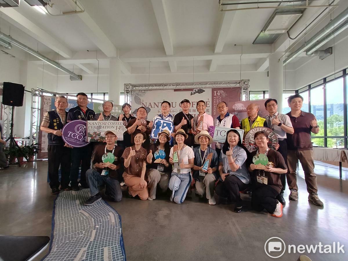 全體得獎者大合影。    圖：唐復年/攝