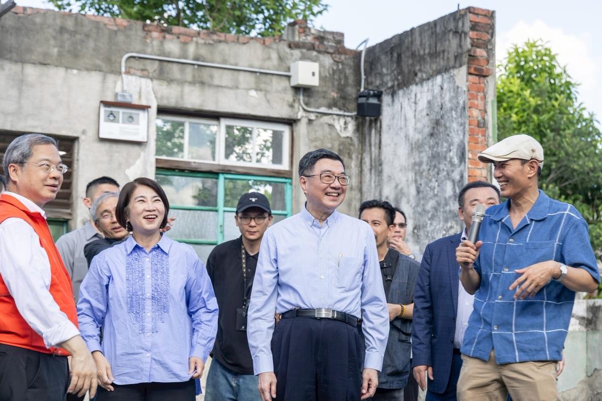  卓榮泰說，很多立委當時是大筆刪預算，「他們不支持中央政府，我現在要問他們，我如何支持地方政府」。 圖：行政院提供 