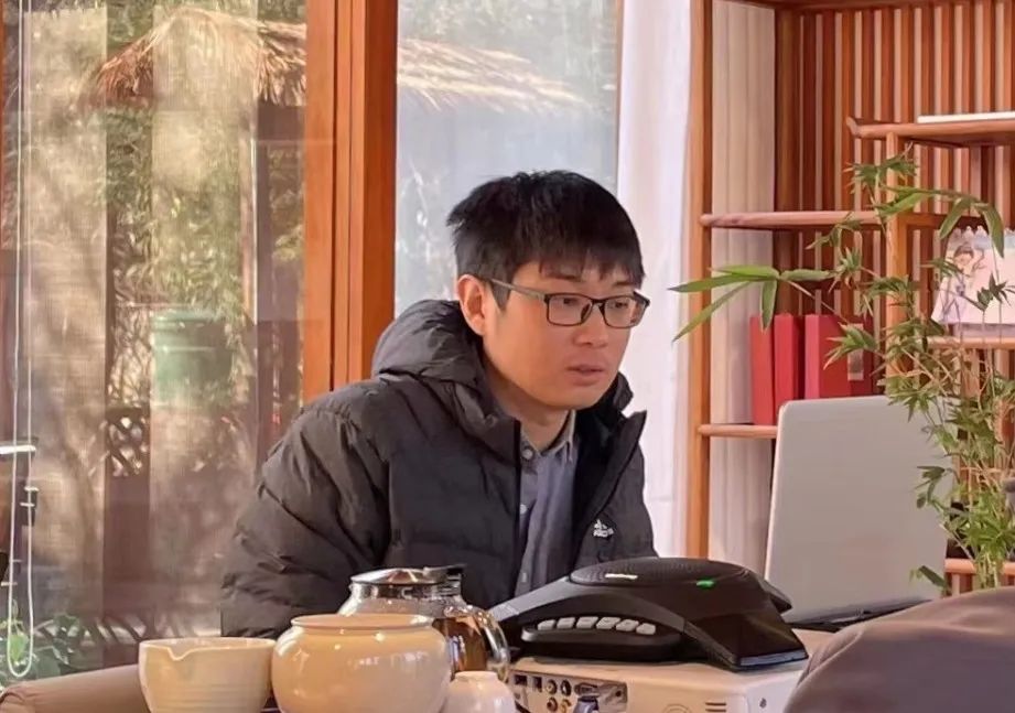  北京大學外國語學院助理教授梅華龍就在微博發直言，不是每一個人都值得被統戰。 圖：翻攝中國清華大學官網 