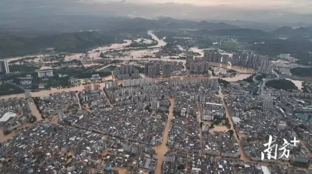 6月18日早7時，懷集縣市最新空拍圖。 圖:翻攝自DV現場