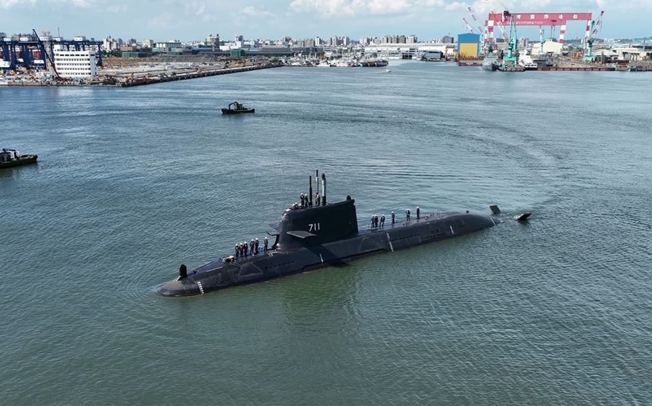 「海鯤軍艦」測試皆符合安全標準 台船澄清非政治性操作