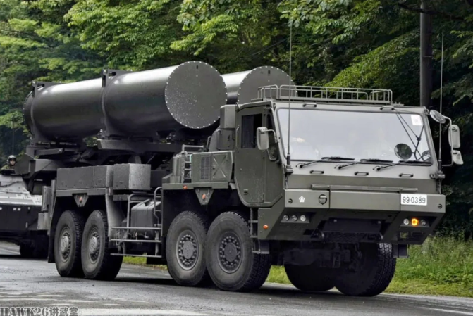 「島嶼防禦滑翔飛彈」發射車。 圖:翻攝自hawk26講武堂