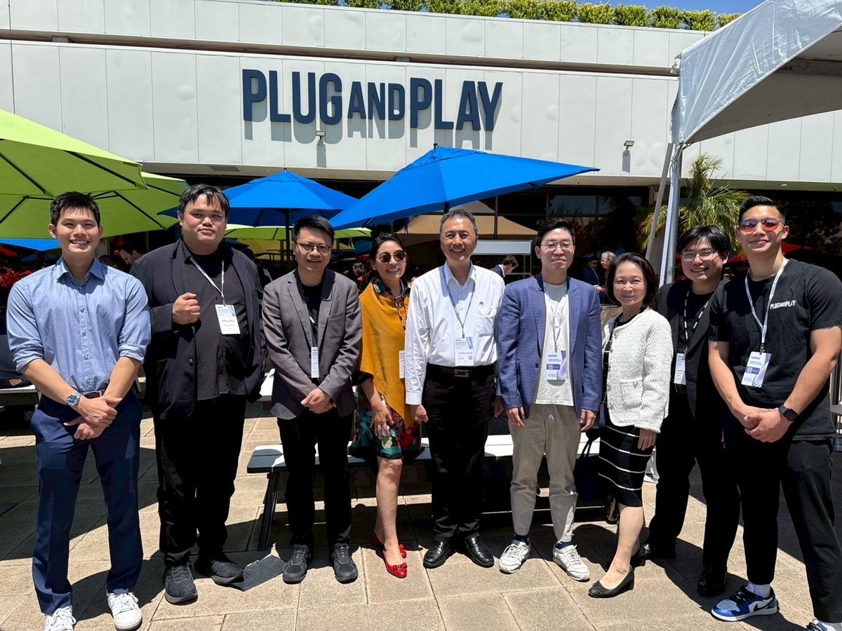 與至夏季峰會的台灣新創合照。   圖：桃園市政府經發局/提供