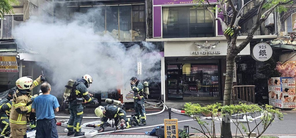 北市西門町火警  2人受困獲救無大礙