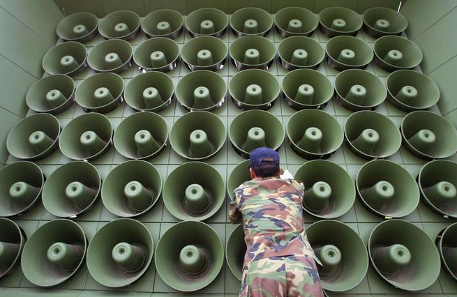 6 月 11 日，南韓軍方率先停止對北擴音廣播，僅約 10 小時後，北韓也隨即中止噪音干擾。 圖:翻攝自百度