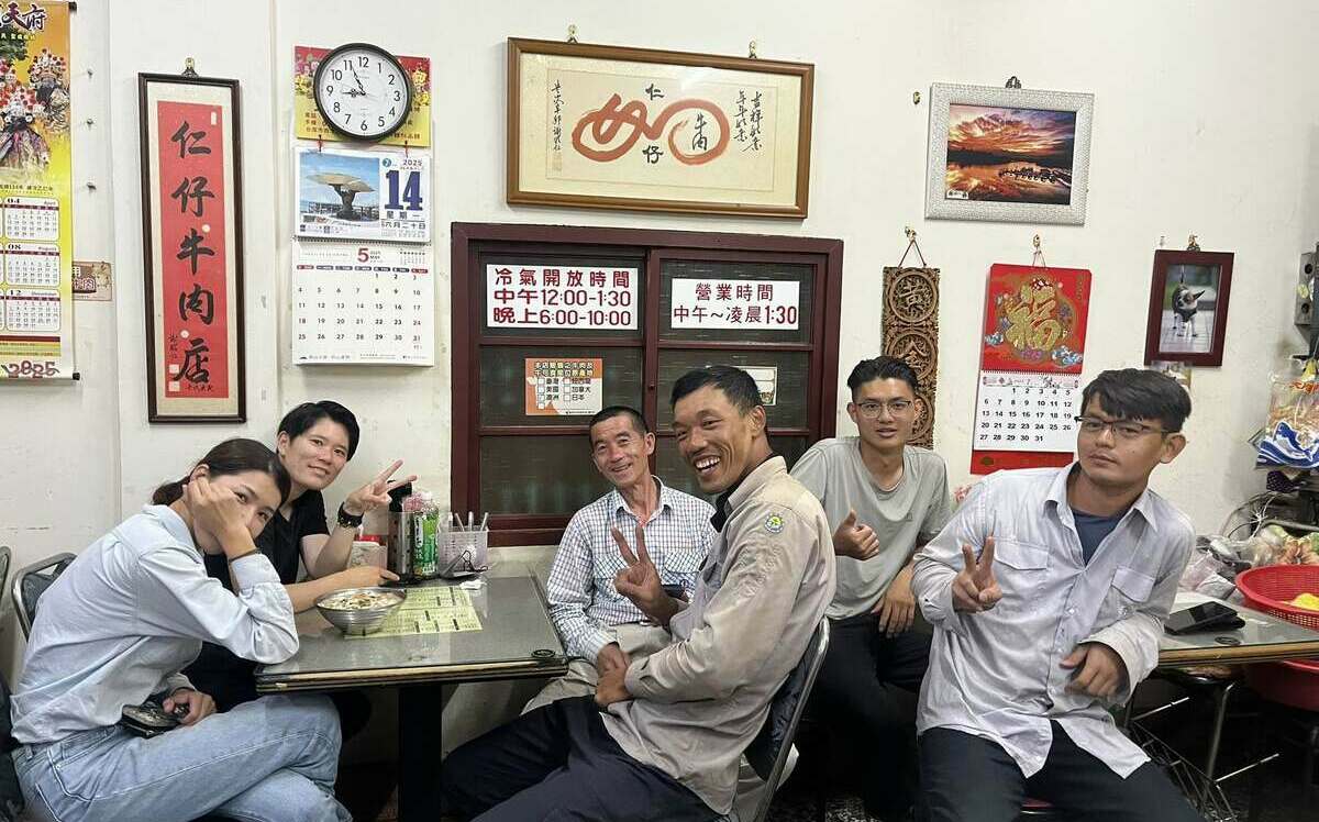 台電員工辛苦搶修「9點才吃晚餐」！顧客掏2千請客致謝