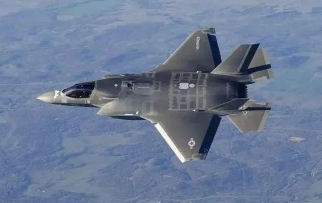  美軍F-35戰機高速飛行能力差，並不適合攔截任務。 圖 : 翻攝自樞密院十號 