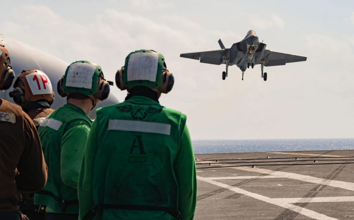 美「華盛頓」聯手英「威爾斯親王」 F-35C首次亮相「護身軍刀」