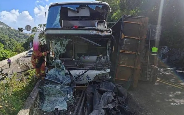 砂石車撞國光客運1死！前座乘客頭部明顯撞擊 到院不治