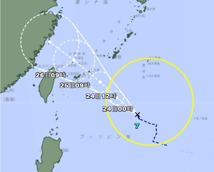  日本氣象廳預報路徑顯示，范斯高將由台灣東北方外海掃過進入台灣北部外海。 圖：日本氣象廳 