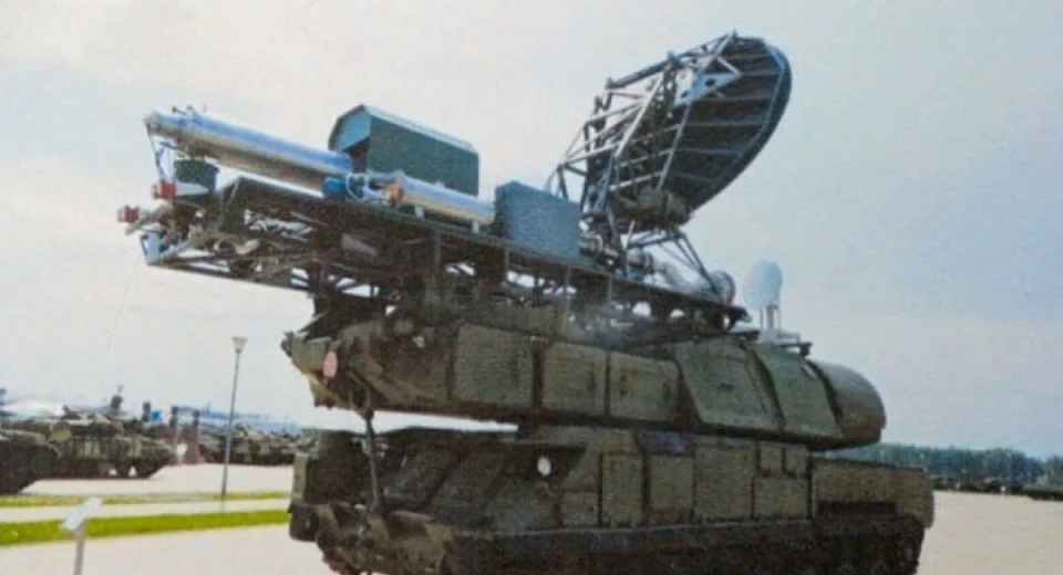  機動式微波輻射武器系統「狂怒」（Furor）。 圖：翻攝自 《騰訊新聞》「寰球戰略解讀」 
