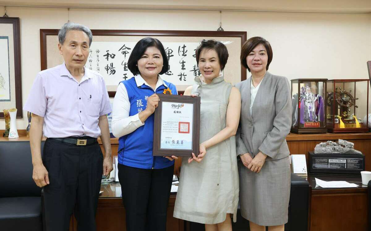 曾經沒米下鍋 如今幫人點燈 媚登峯文教信託基金會襄助雲林清寒學生