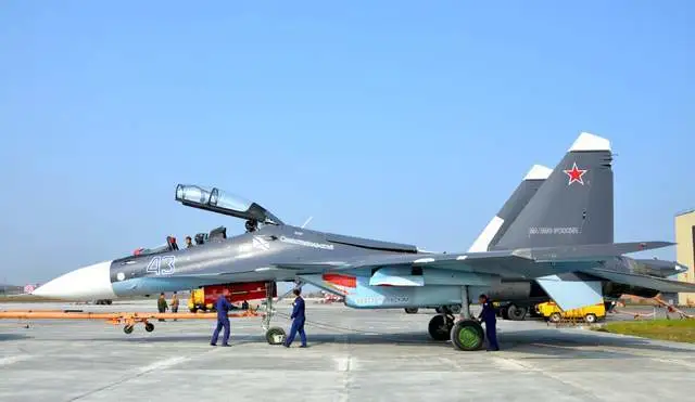 Su-30 戰機 。 圖：翻攝自《騰訊新聞》/「潛望者」 