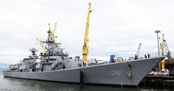 印度軍艦停靠越南峴港，並計畫訪問馬來西亞和菲律賓，這些國家在南海主權問題上，都與中國有爭議。 圖 : 翻攝自軍哥漫談 