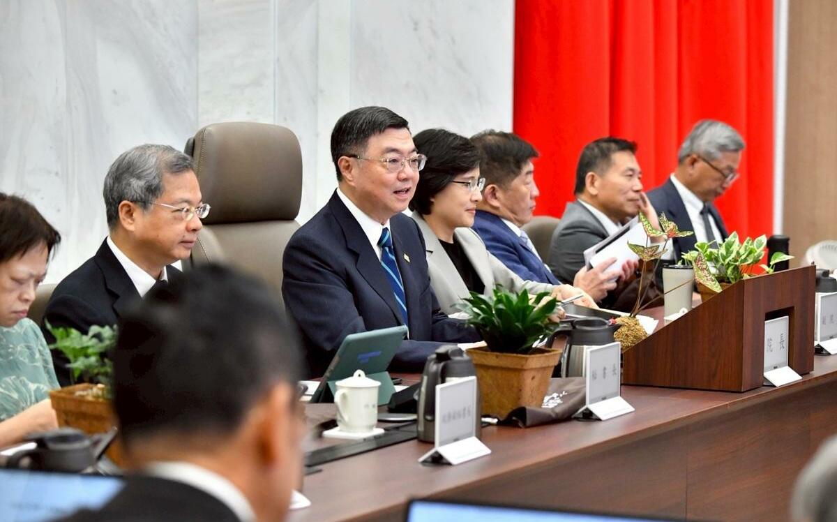 卓揆在院會嗆盧秀燕？政院：只是提醒就討論案回應　非創造聲量