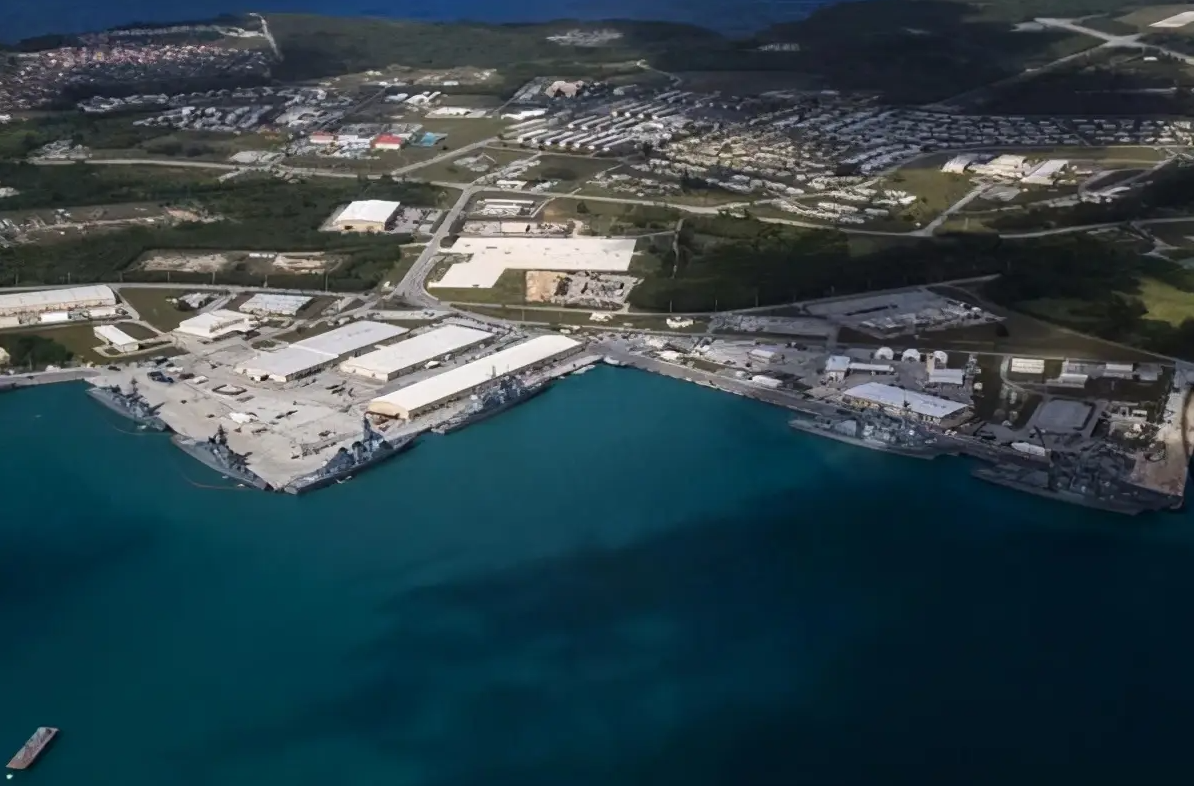 東風-100 的技術參數顯示，其射程約為 4,000 公里，可覆蓋包括沖繩、關島在內的部分西太平洋地區。 圖:翻攝自百度