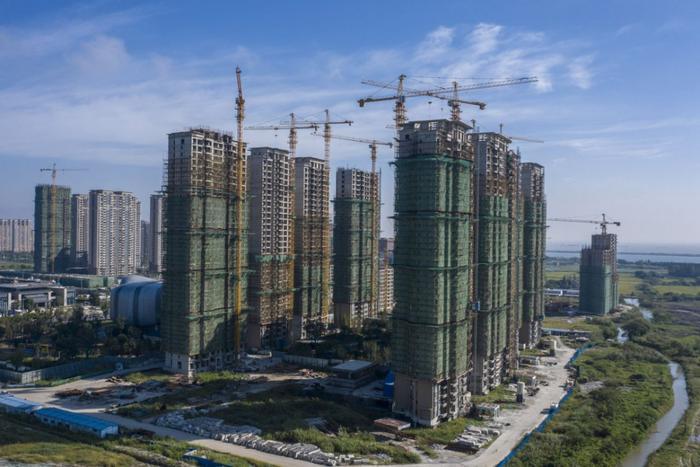 恒大財務危機的爆發，直接導致眾多建案成「爛尾樓」。圖：翻攝自新浪財經