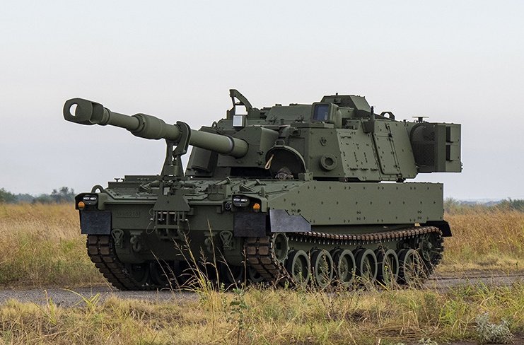 在陸軍方面，規劃中最受矚目的裝備為 168 輛 M109A7 自走炮，以及 28 套海馬斯多管火箭系統。 圖:翻攝自X帳號@TheDeadDistrict