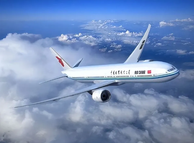 被扣押的飛機雖由中國企業持有，但多數透過海外子公司註冊於加拿大、愛爾蘭等國，因而在俄羅斯實施資產凍結措施時被歸類為「西方資產」。圖:翻攝自張元偉教授