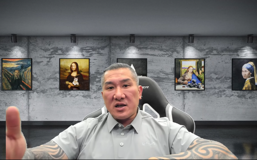 這次不穿背心！ 館長看九三閱兵大讚世界第一   見習近平出現突做「這事」 